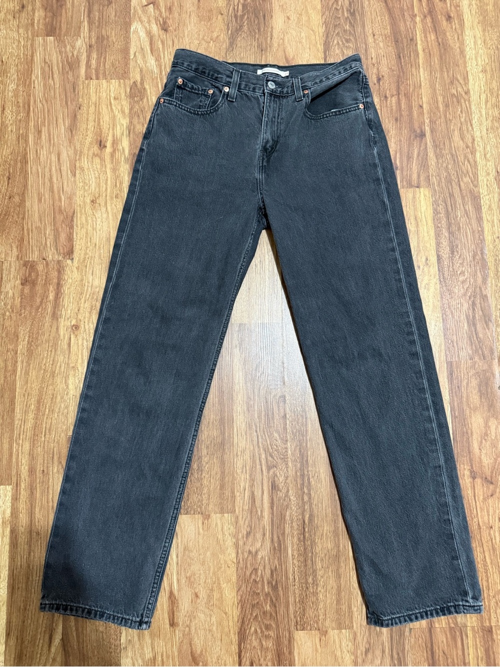 Levi's Loose Black Straight-Leg Jeans